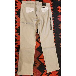 NEW Banana Republic Men's Aidan Stretch Chino Stone Beige. 32W x 30W